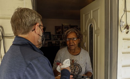 Meals on Wheels Delivers Hope in Dallas